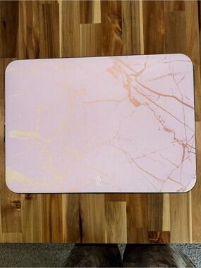 BURGA Peachy Gold Pink Marble 14” Laptop Sleeve | Like New